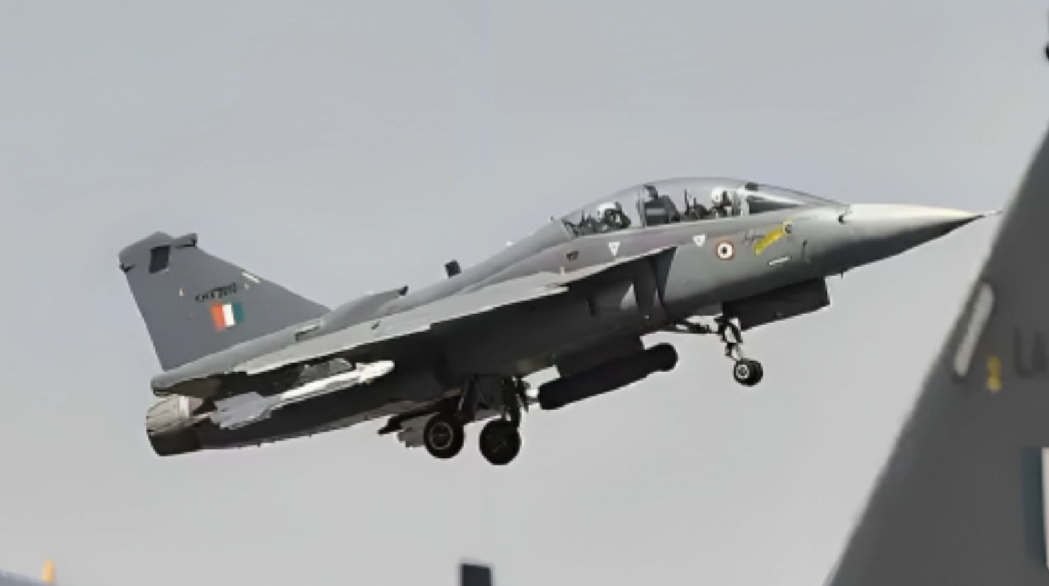 “India Set to Get More Fighter Jets as Defence Panel Approves Huge Deal”.