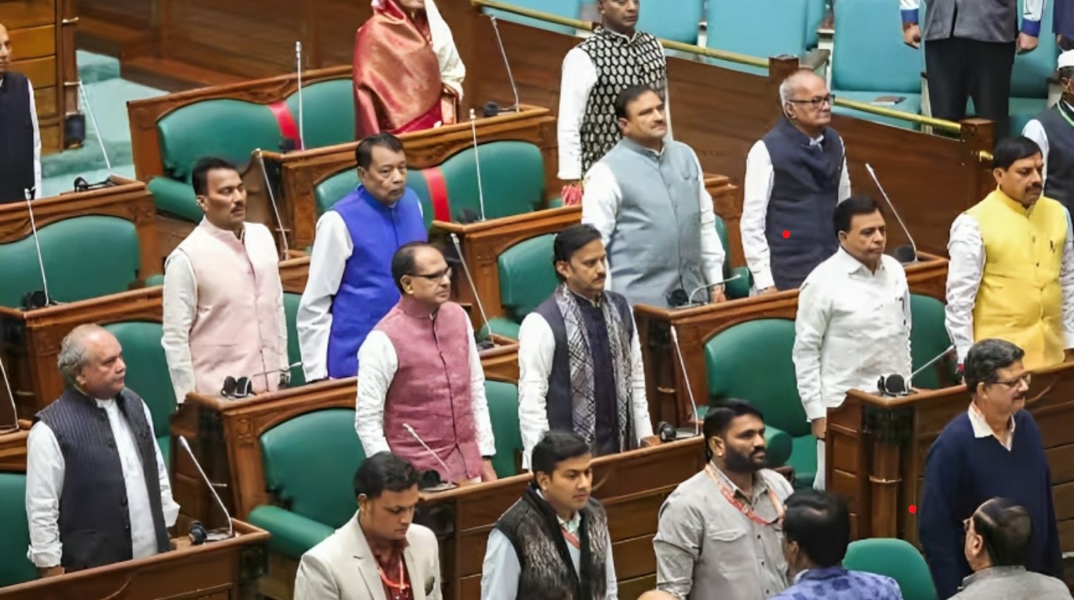 “Congress Reacts as Ambedkar’s Photo Replaces Nehru’s in Madhya Pradesh Assembly”