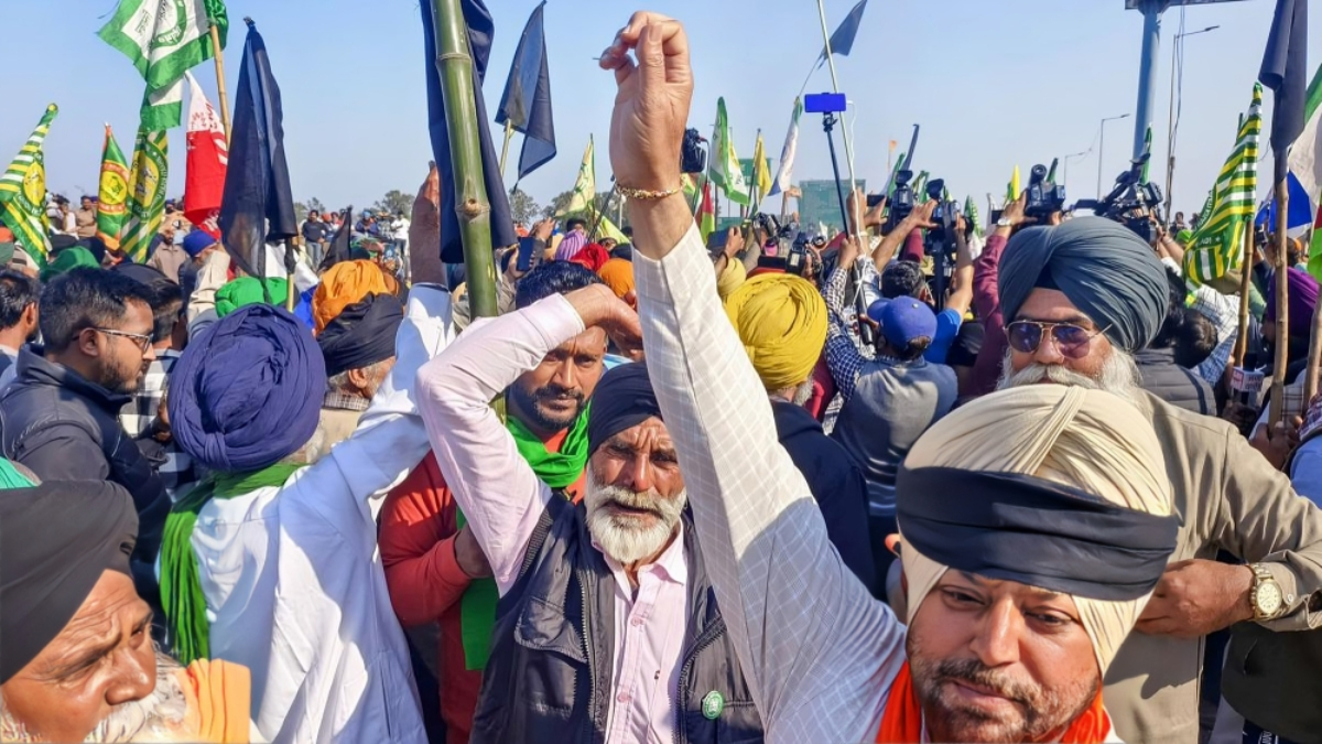 “Farmers Extend ‘Delhi Chalo’ Pause: Holding Ground at Punjab-Haryana Borders Until February 29”