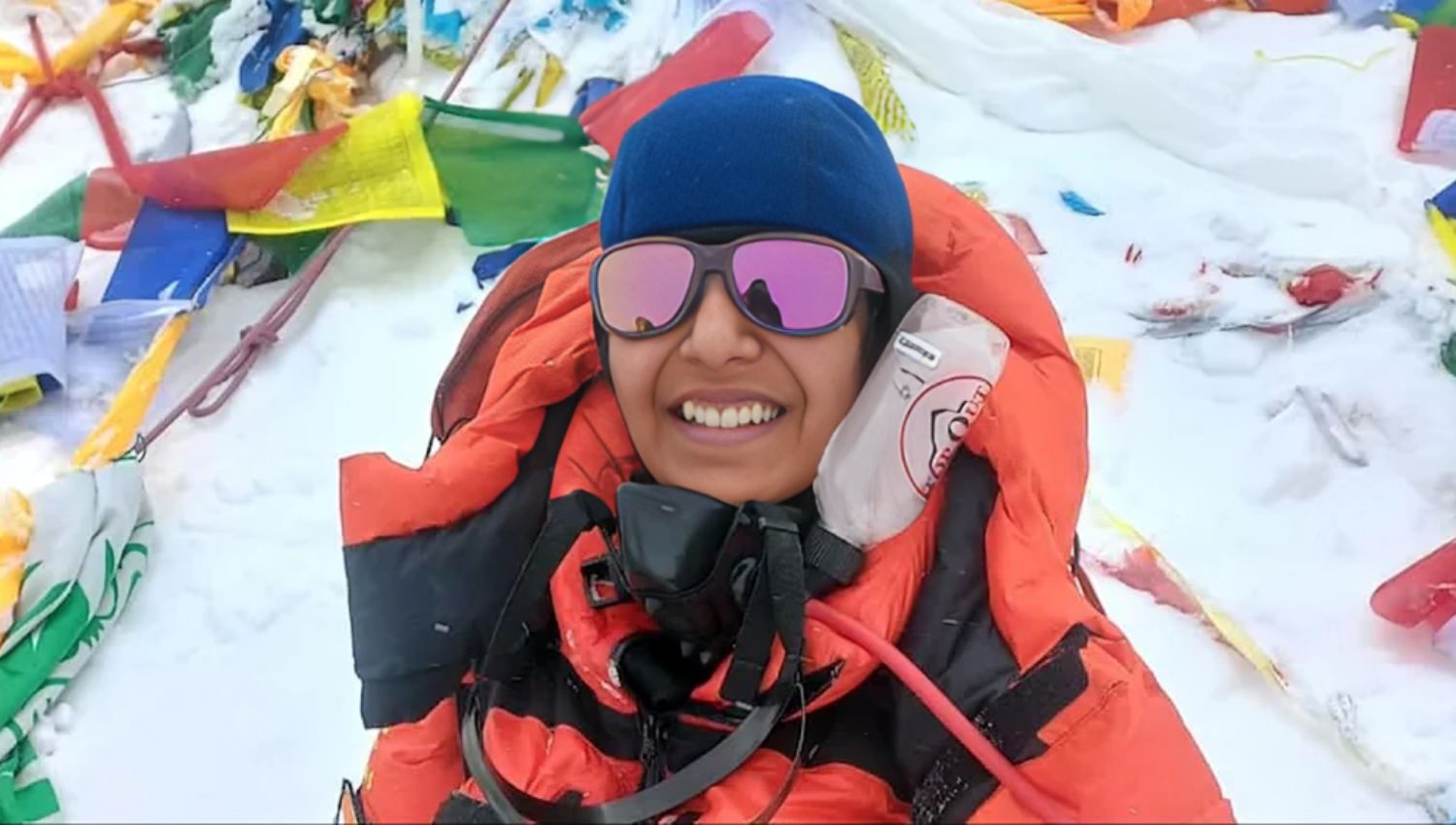 “16-Year-Old Navy Officer’s Daughter Becomes Youngest Indian to Conquer Mount Everest from Nepal Side”