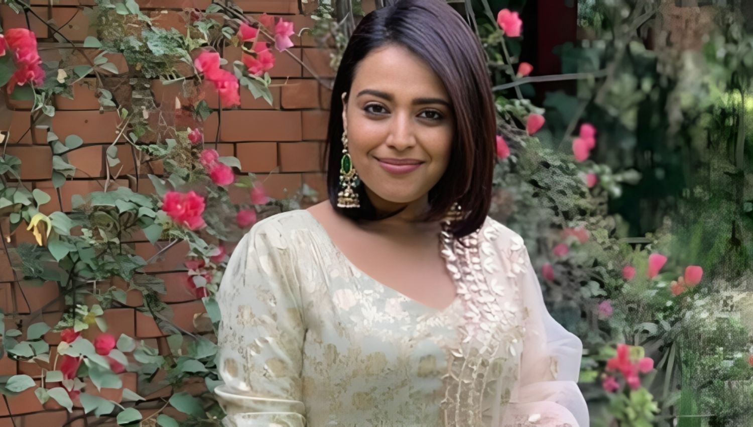 Swara Bhasker Criticizes Food Blogger’s ‘Proud to be Vegetarian’ Tweet as ‘Smug Self-Righteousness’