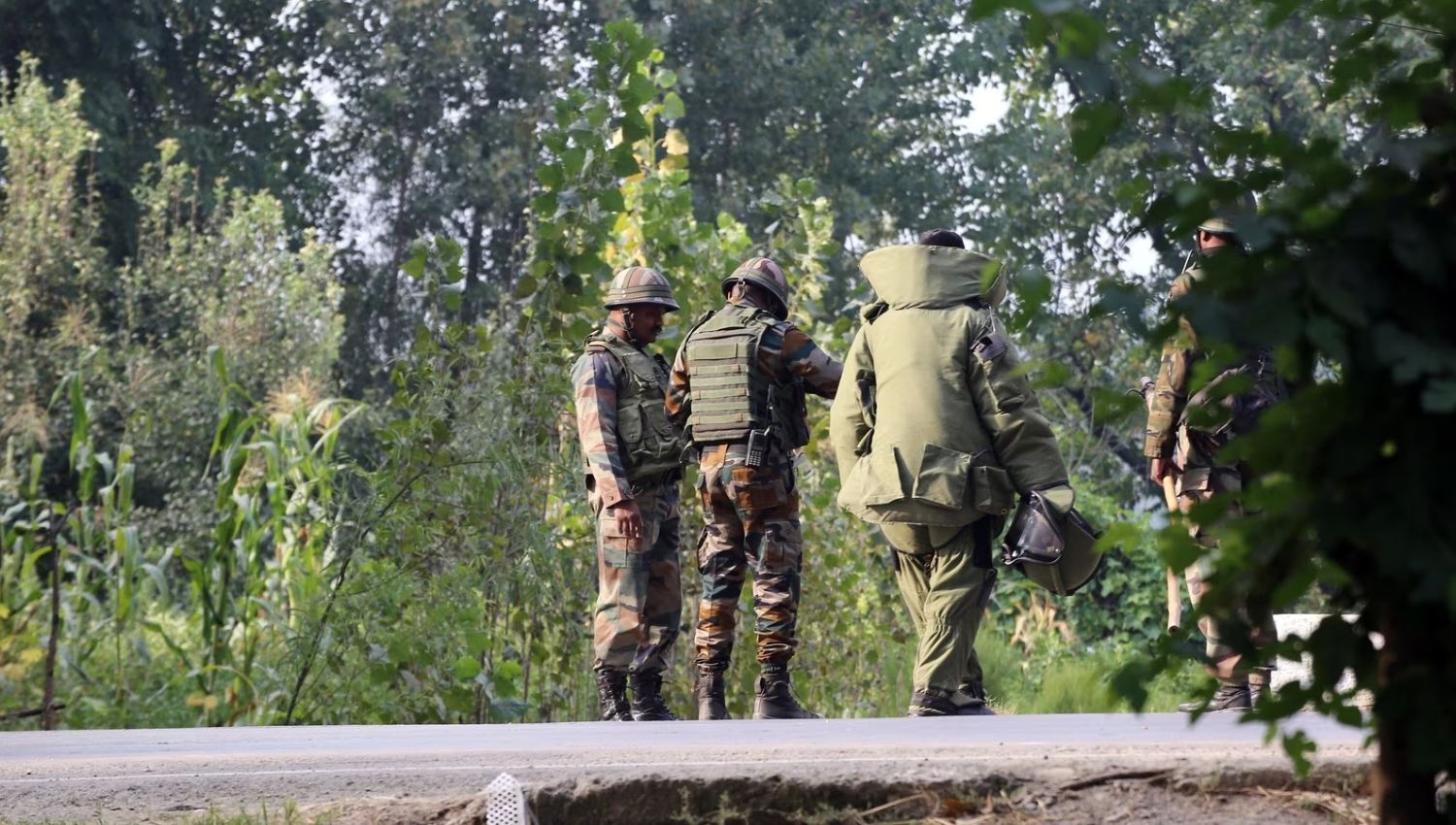 Security Forces Neutralize Terrorists in Baramulla Encounter; Officer Injured in Operation