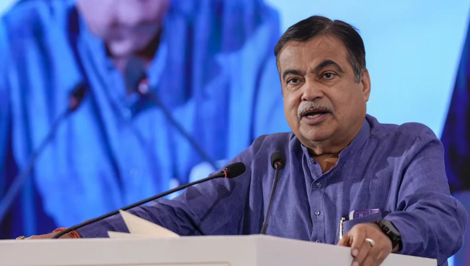 India to Ban Petrol and Diesel Vehicle Sales: Nitin Gadkari Announces Timeline !