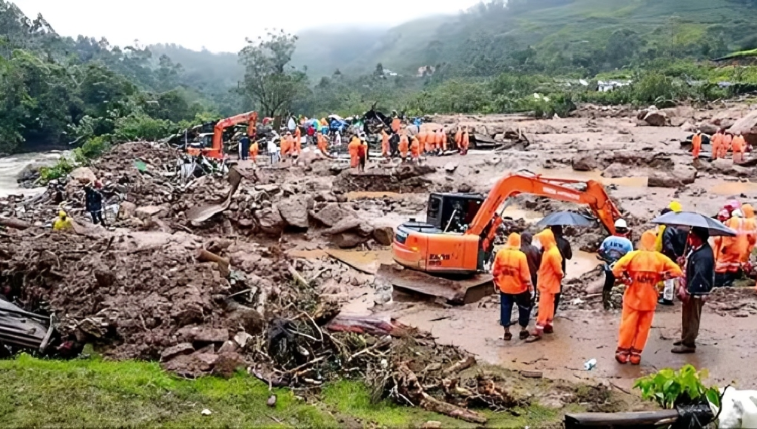 Tragedy in Wayanad: 308 Dead in Landslides, Drone-Based Radar Deployed in Search for Survivors !