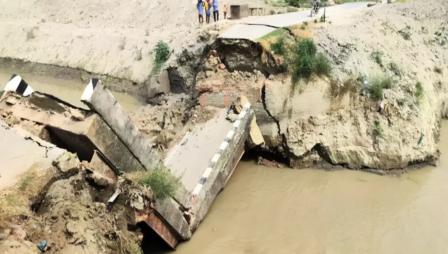 Bihar Govt. Suspends 11 Engineers After 12 Bridge Collapses over Two Weeks!