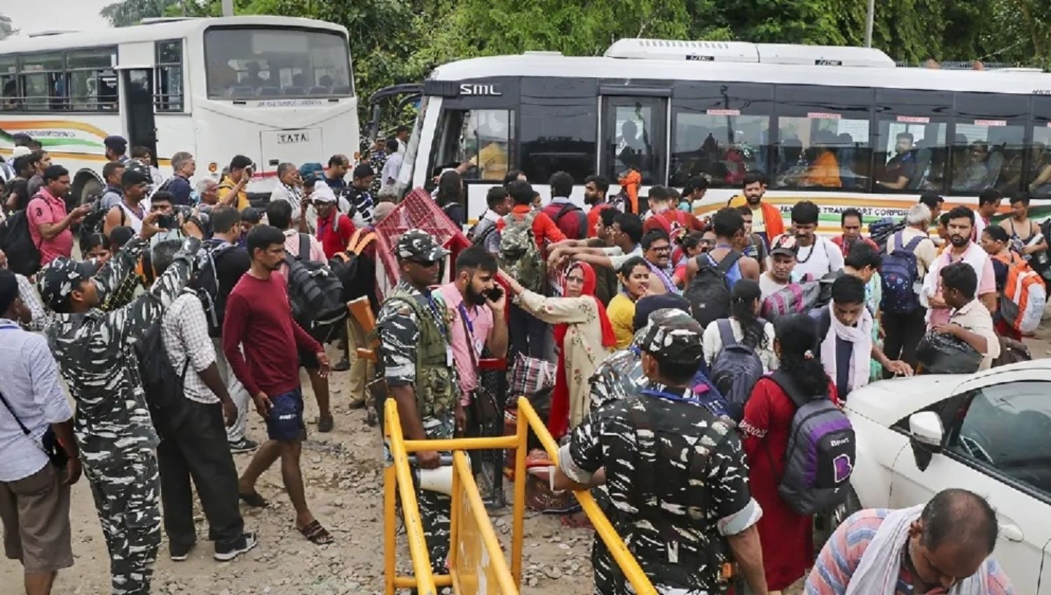 Amarnath Yatra Suspended for a Day Following Article 370 Abrogation in J&K !