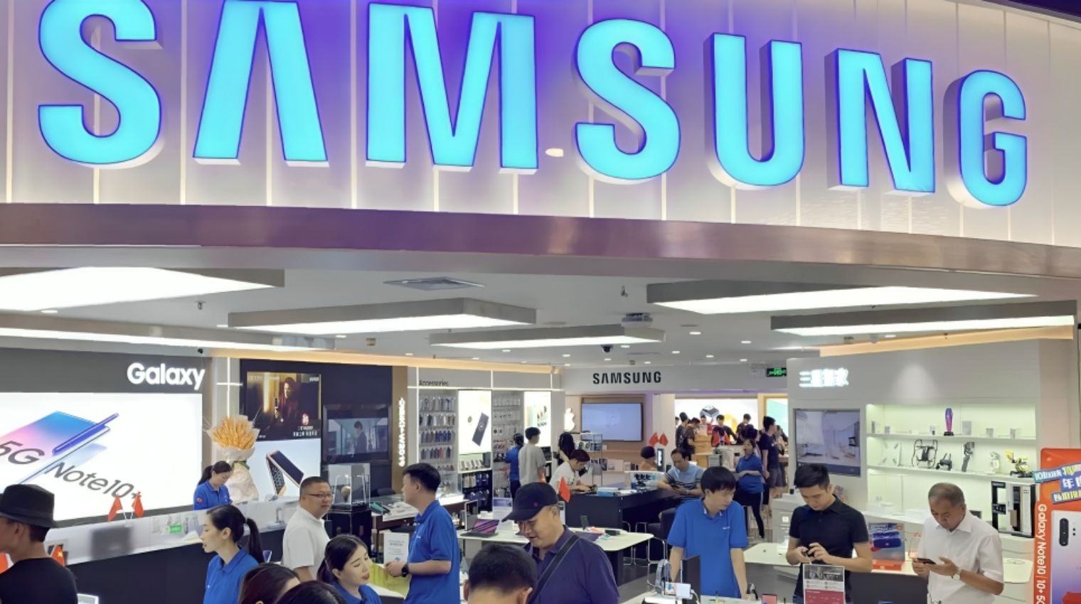 Layoffs at Samsung India: 200 jobs to be eliminated, according to a report !