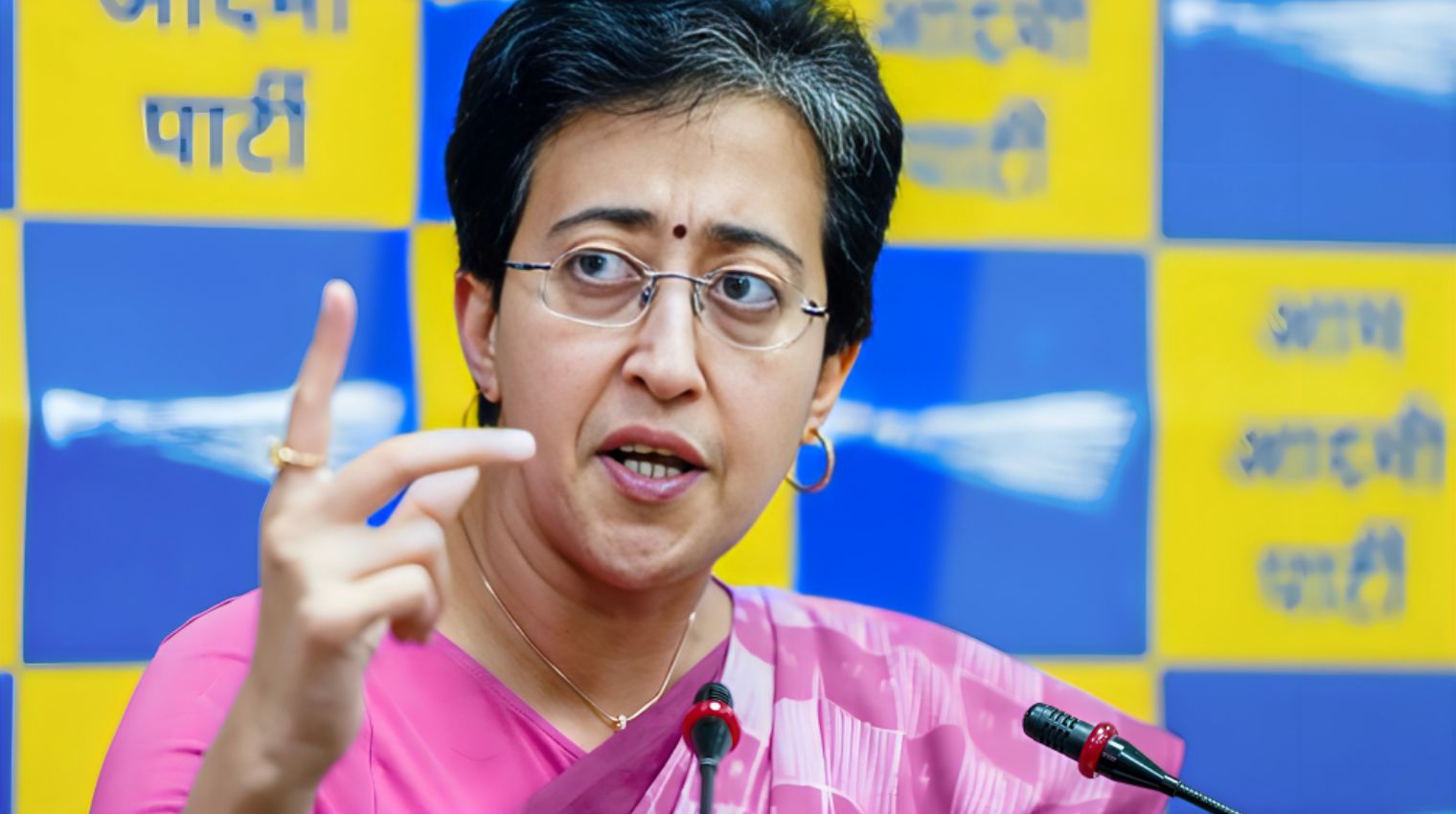 Kejriwal Steps Down: Atishi Gears Up to Form New Delhi Govt. !