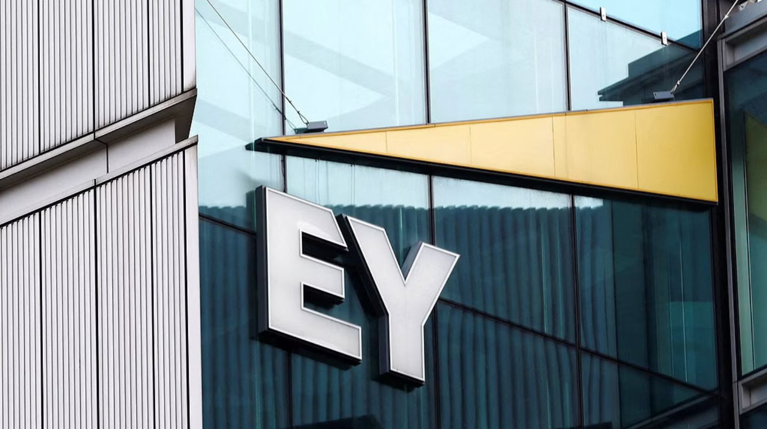 EY India Under Scrutiny: Investigation Reveals Absence of Labour Welfare Permit Following Employee Death !