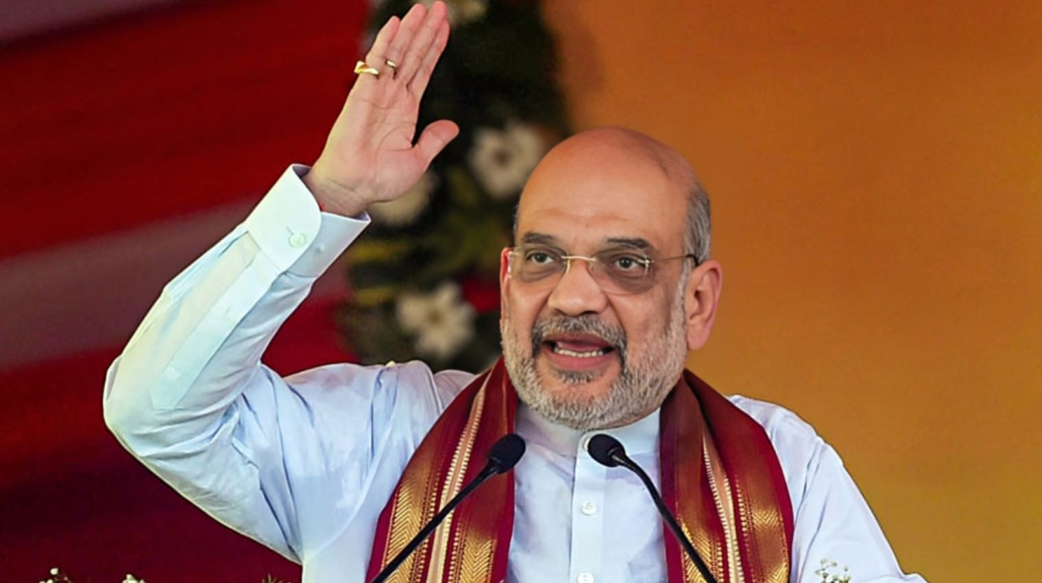 Amit Shah’s Bold Attack: ‘Three Families Looted J&K, Now Want to Reignite Terrorism !