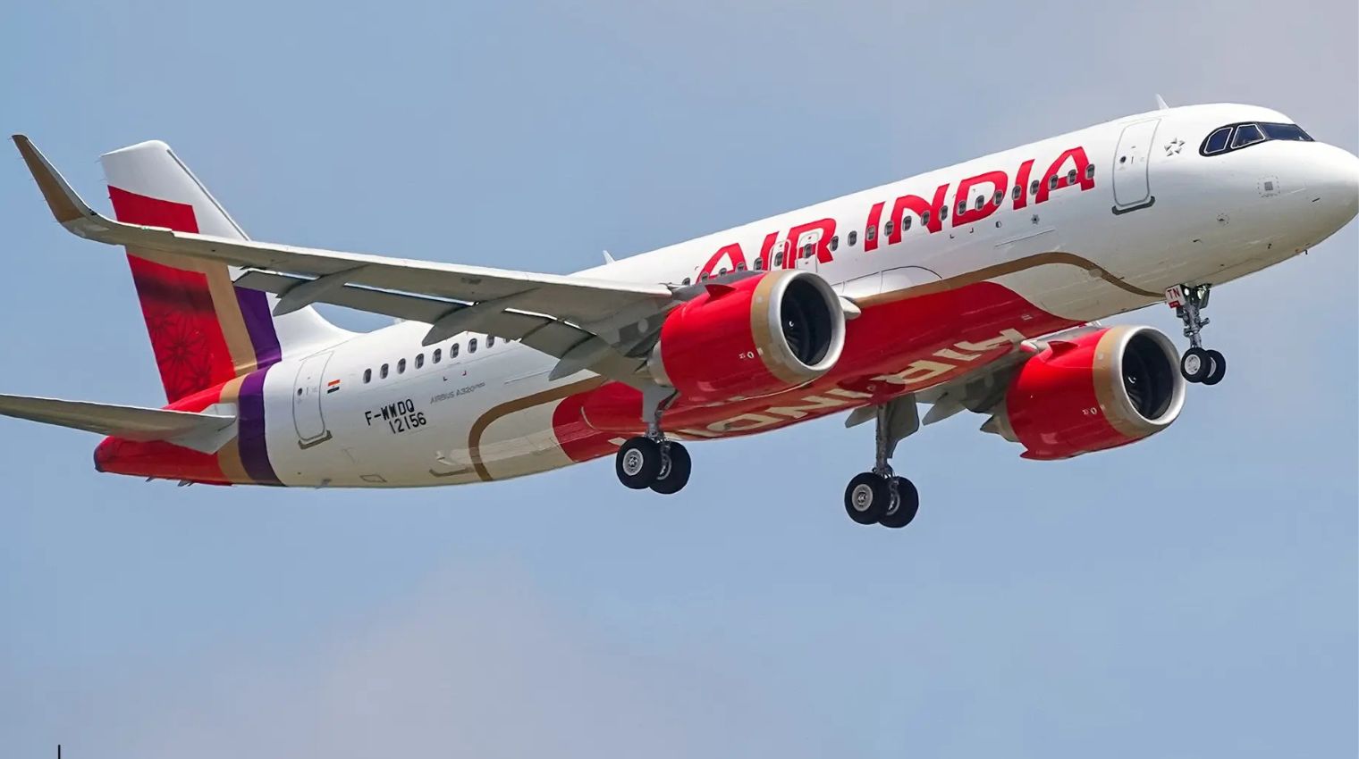 Air India Express News: Flight for Dubai-Jaipur  Makes Emergency Landing After Bomb Threat !